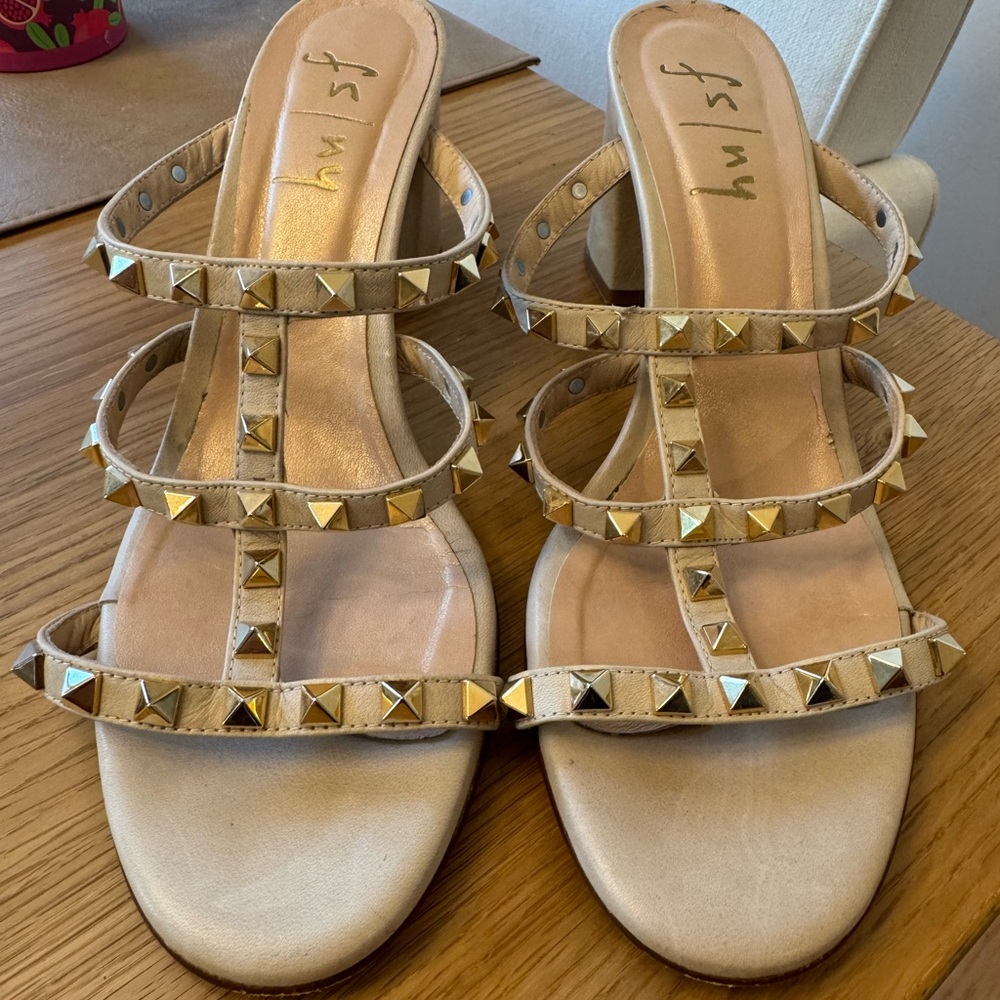 French Sole FSNY Foster Beige & Gold Studded Women's Sandals, Size 9.5, Used
